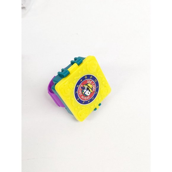 Long John Silvers 1997 - Snoopy as Joe Cool Secret Agent - Complete Set of 4 - Picture 6 of 7